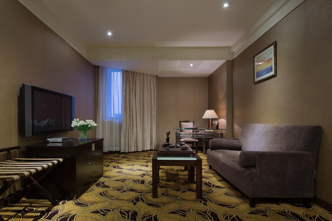 Wanxing Hotel Chao Yang Square Branch Наньнин Экстерьер фото