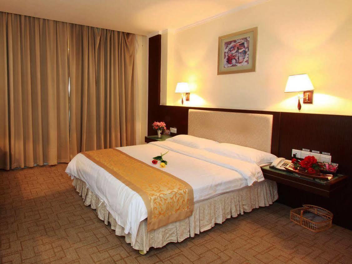 Wanxing Hotel Chao Yang Square Branch Наньнин Экстерьер фото