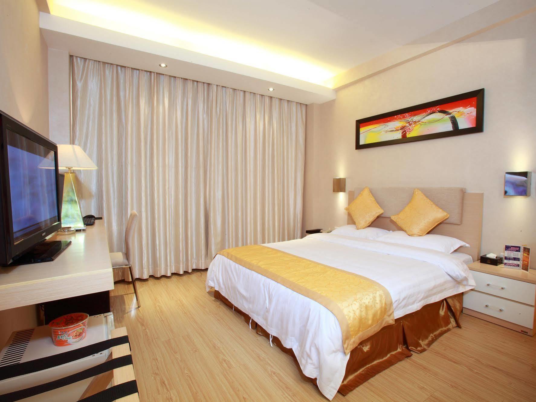 Wanxing Hotel Chao Yang Square Branch Наньнин Экстерьер фото