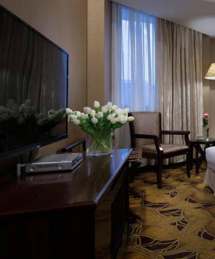 Wanxing Hotel Chao Yang Square Branch Наньнин Экстерьер фото